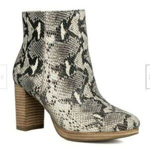 AMERICAN RAG HAYES LEATHER SNAKE BOOTIES NEW IN BOX